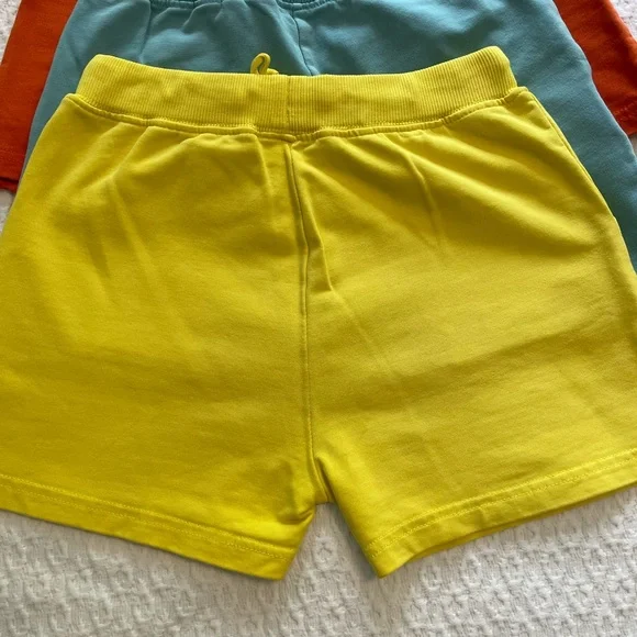 Primary shorts set size 6 - Picture 7 of 8